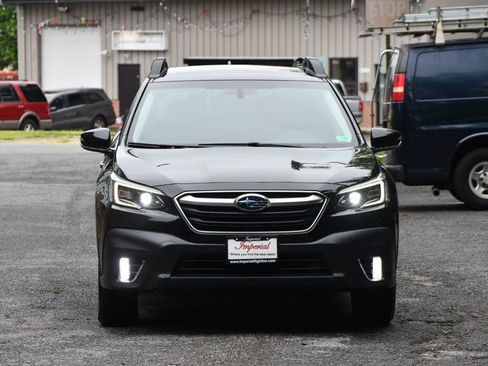 Used 2020 Subaru Outback Premium image 2