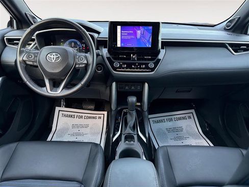 Used 2023 Toyota Corolla Cross HYBRID XSE image 11