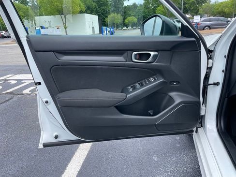 Used 2023 Honda Civic Sport image 23
