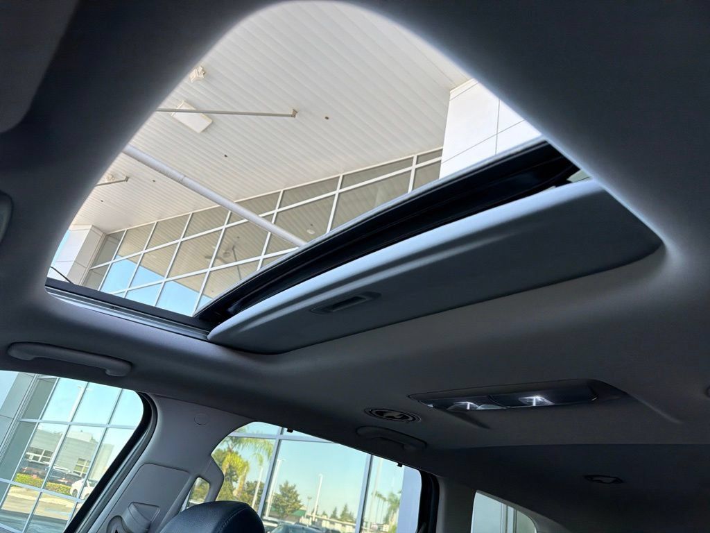 Used 2022 Kia Telluride EX FWD image 10