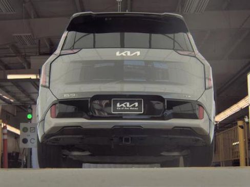 Used 2024 Kia EV9 GT-Line AWD/4WD image 7