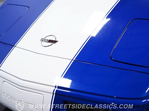 Used 1996 Chevrolet Corvette Coupe RWD image 18