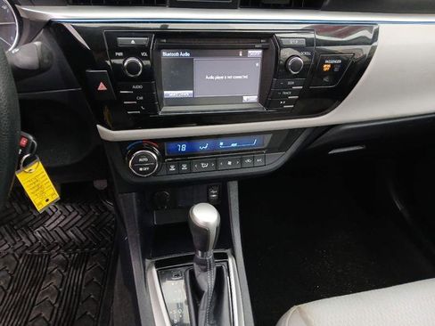 Used 2016 Toyota Corolla LE image 13