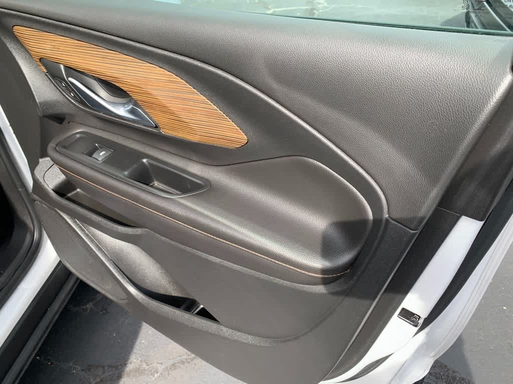 Used 2019 GMC Terrain SLE w/ Driver Convenience Package FWD image 25