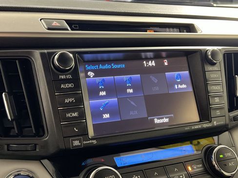 Used 2018 Toyota RAV4 Limited image 18