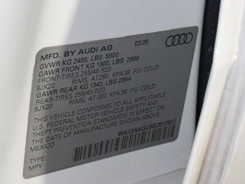 Certified 2025 Audi Q5 Premium Plus w/ Premium Plus AWD/4WD image 27