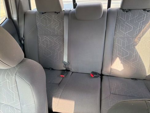 Used 2016 Toyota Tacoma TRD Sport w/ Premium & Technology Package image 16