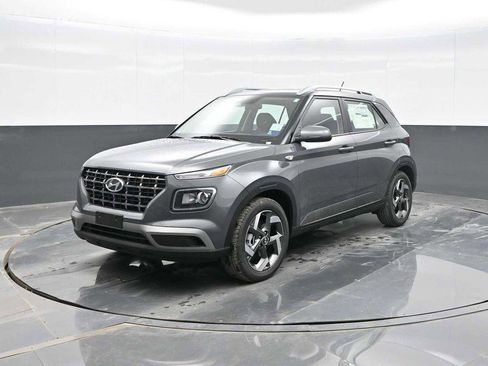 New 2026 Hyundai Venue SEL FWD image 1