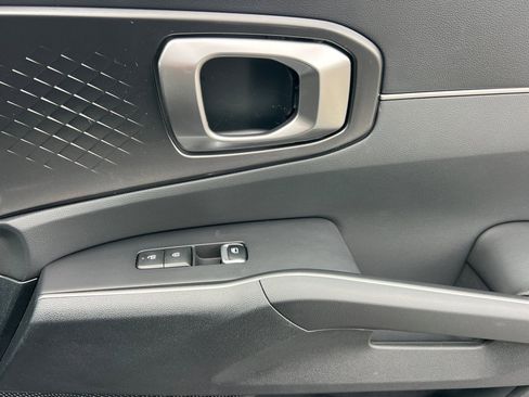 Certified 2025 Kia Sorento S image 22