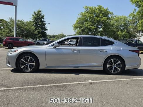 Used 2021 Lexus LS 500 w/ Accessory Package (Z2) RWD image 2