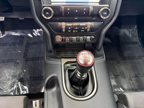 Used 2020 Ford Mustang Shelby GT350 w/ Technology Package image 16