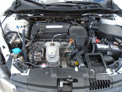 Used 2013 Honda Accord EX image 17