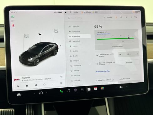 Used 2018 Tesla Model 3 Mid Range RWD image 28
