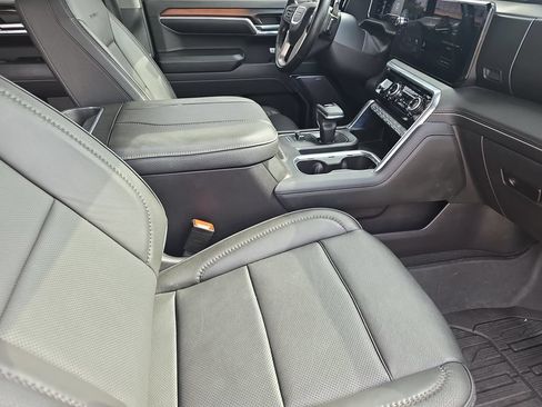 Used 2024 GMC Sierra 1500 Denali w/ Denali Reserve Package AWD/4WD image 10