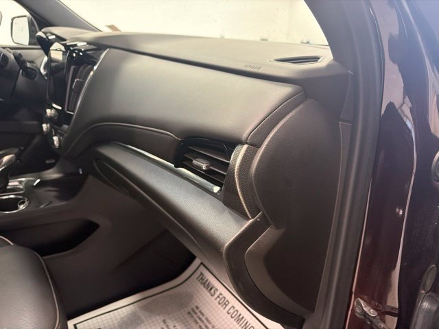 Used 2023 Chevrolet Traverse Premier AWD/4WD image 41