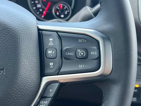 Used 2025 RAM 2500 Big Horn AWD/4WD image 24