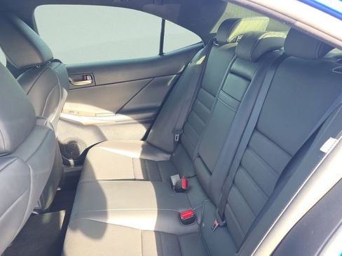 Used 2017 Lexus IS 200t F Sport w/ F Sport Package RWD image 9