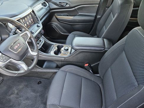 Certified 2023 GMC Acadia SLE w/ Driver Convenience Package image 17