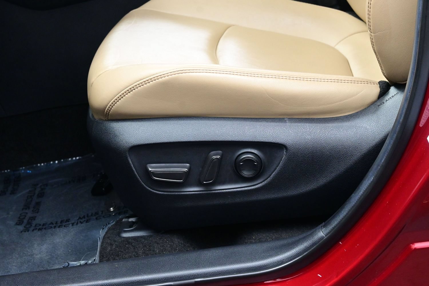 Used 2021 Toyota RAV4 Limited AWD/4WD image 11