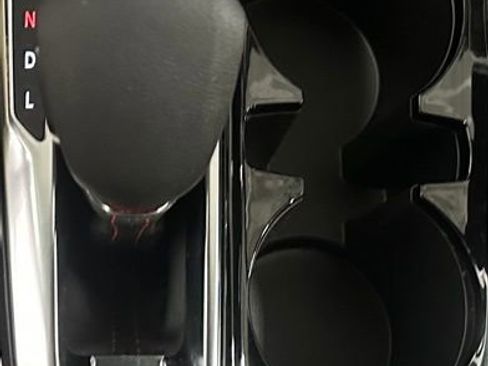 Certified 2024 Chevrolet Trax RS image 17