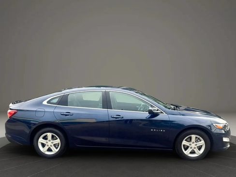 Used 2022 Chevrolet Malibu LT FWD image 6