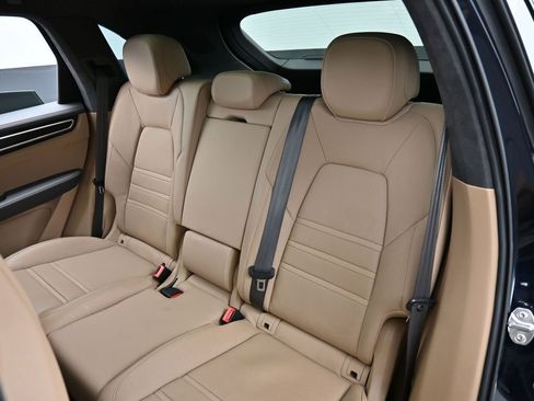 Used 2023 Porsche Cayenne GTS AWD/4WD image 24