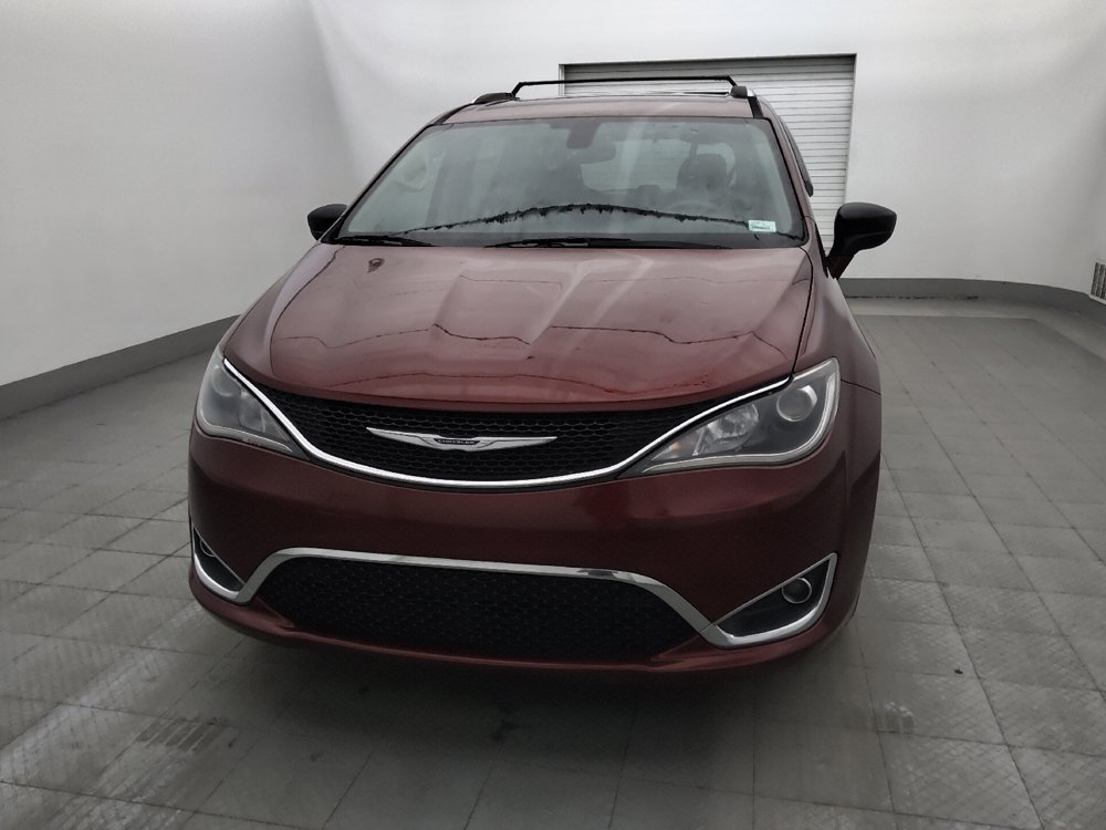 Used 2018 Chrysler Pacifica Touring-L Plus FWD image 15