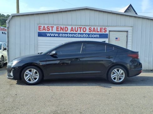 Used 2020 Hyundai Elantra SEL FWD image 2