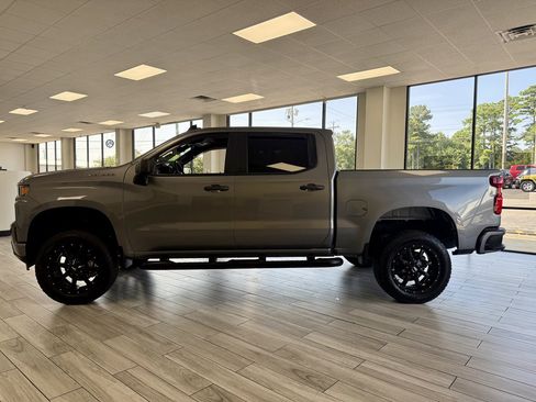 Used 2022 Chevrolet Silverado 1500 Custom RWD image 4