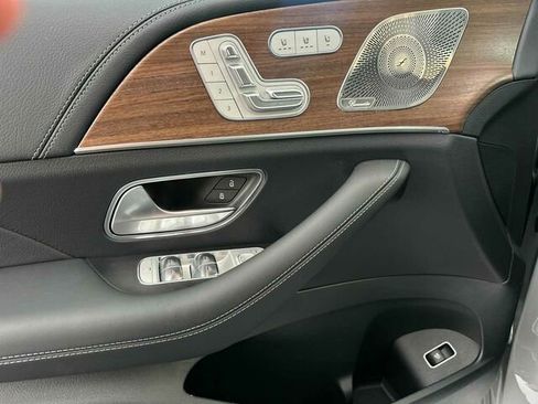 New 2026 Mercedes-Benz GLE 580 4MATIC image 11