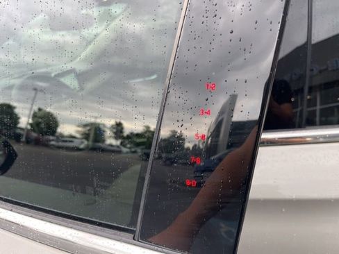 Used 2021 Lincoln Corsair Standard w/ Premium Package image 22