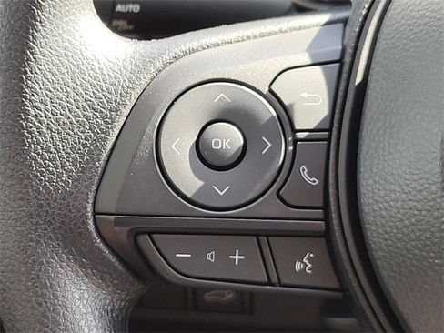 Used 2025 Toyota RAV4 XLE image 24