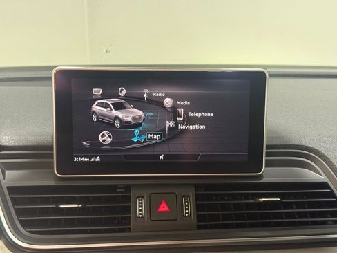 Used 2019 Audi SQ5 Premium Plus w/ Premium Plus Package AWD/4WD image 19
