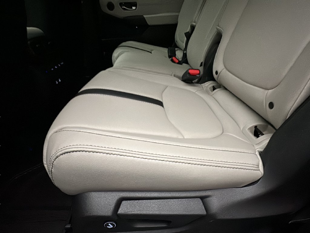 New 2026 Honda Pilot Touring image 17