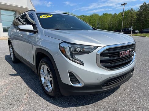 Used 2019 GMC Terrain SLE w/ Driver Convenience Package AWD/4WD image 12