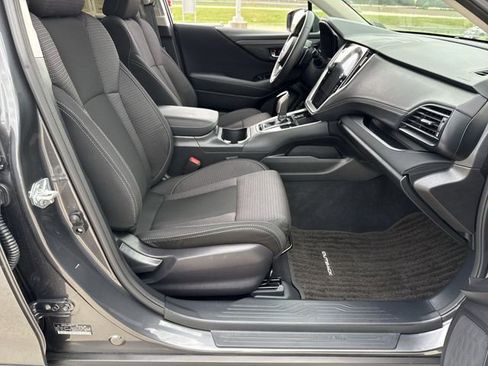 Used 2025 Subaru Outback Premium image 15