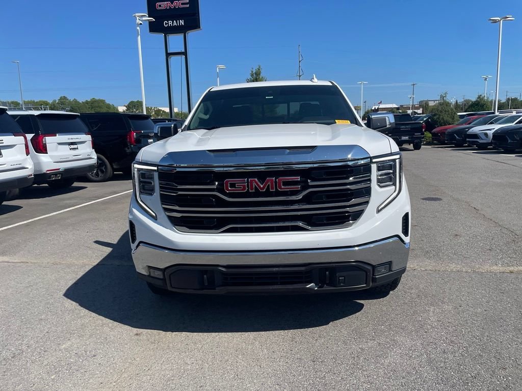 Used 2026 GMC Sierra 1500 SLT w/ SLT Premium Package AWD/4WD image 2