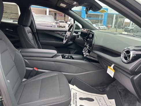 New 2026 Chevrolet Blazer EV LT image 30