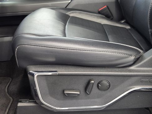 Used 2024 Ford F150 Lariat AWD/4WD image 23