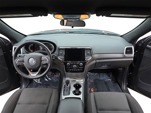 Used 2021 Jeep Grand Cherokee Laredo image 9