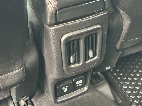 Used 2020 Jeep Compass Trailhawk AWD/4WD image 14