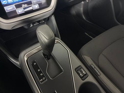 Used 2025 Subaru Crosstrek 2.0i Premium image 19
