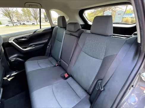 Used 2024 Toyota RAV4 XLE image 23