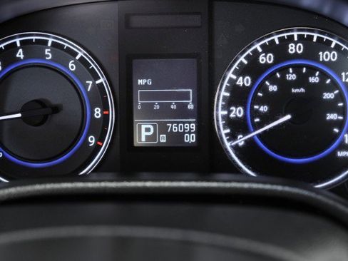 Used 2011 INFINITI G37 Convertible w/ Premium Pkg RWD image 16