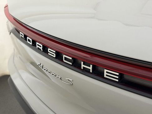 Used 2023 Porsche Macan S AWD/4WD image 24