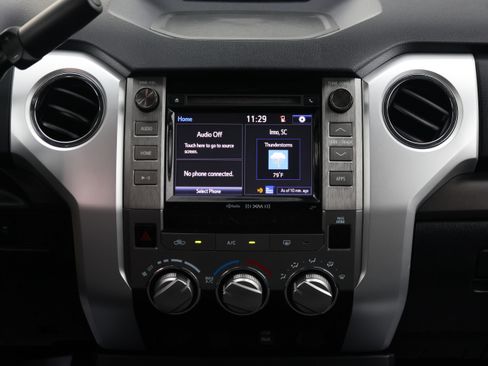 Used 2019 Toyota Tundra SR5 RWD image 9