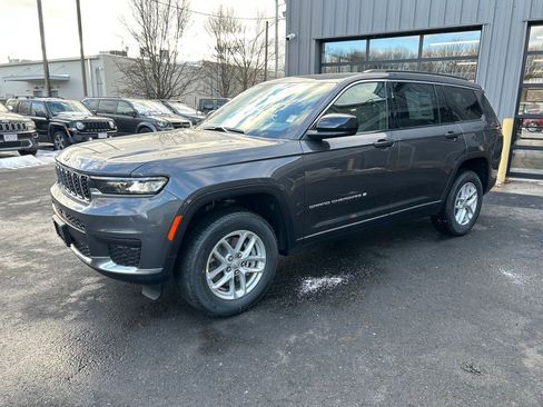 New 2025 Jeep Grand Cherokee L Laredo w/ Luxury Tech Group I AWD/4WD image 8