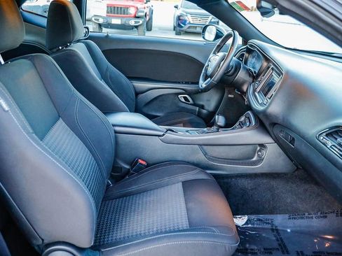 Used 2018 Dodge Challenger SXT w/ Blacktop Package image 17