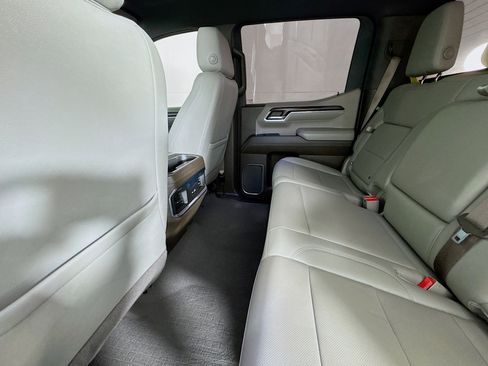 Used 2022 GMC Sierra 1500 SLT image 24