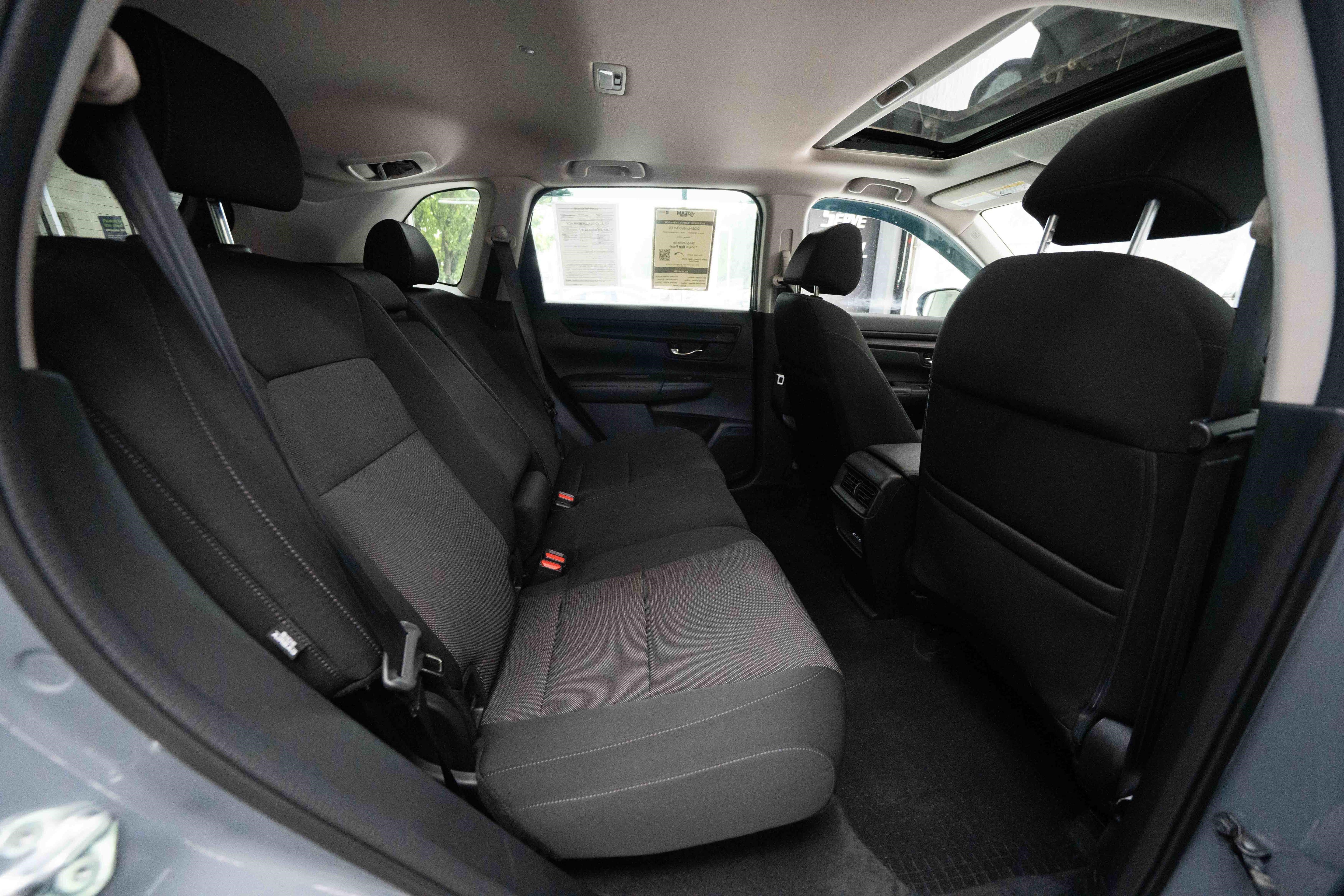 Used 2025 Honda CR-V EX image 25